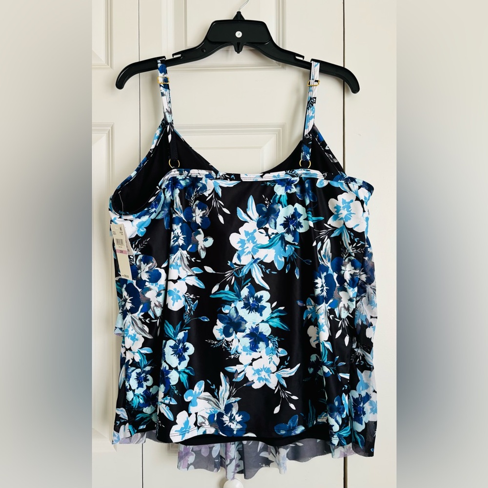 Floral Print Women's Top - Picture 3 of 7
